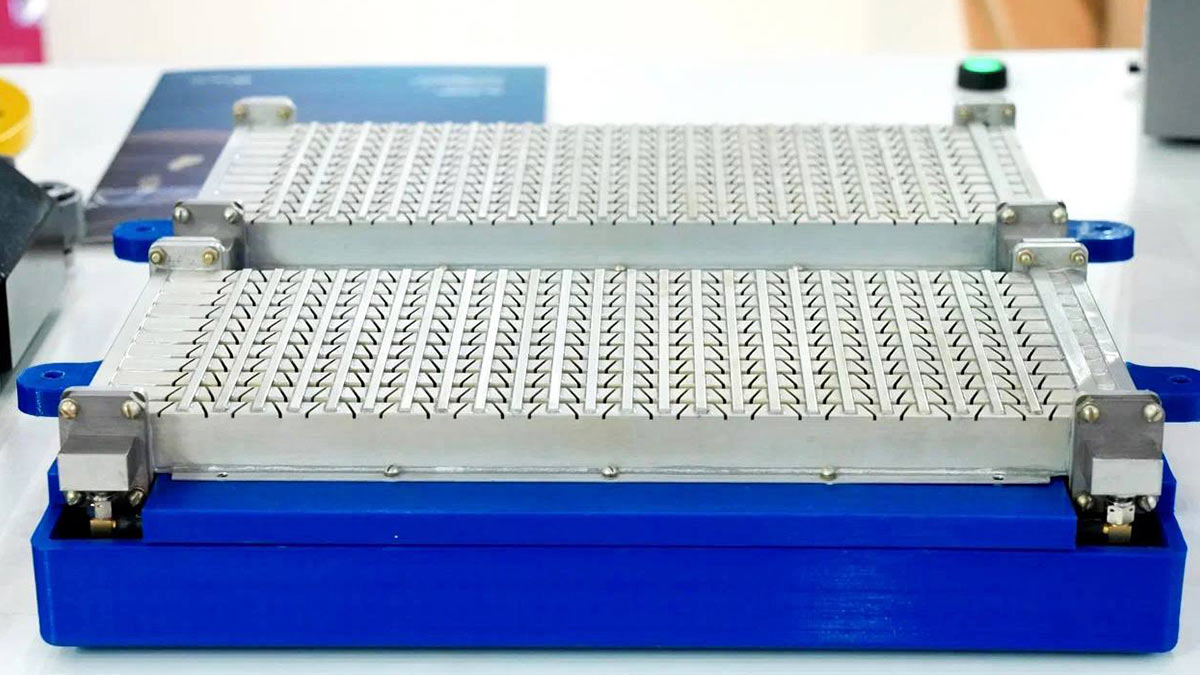 Универсальный малогабаритный измеритель скорости