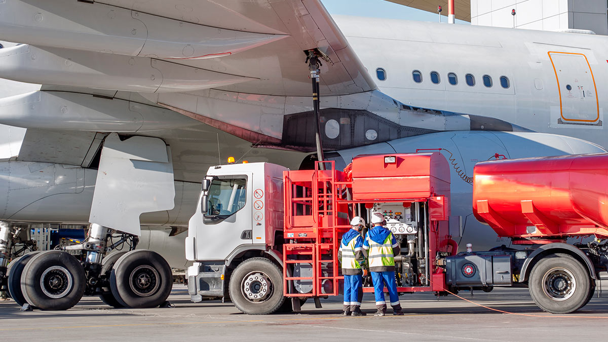 Заправка самолета